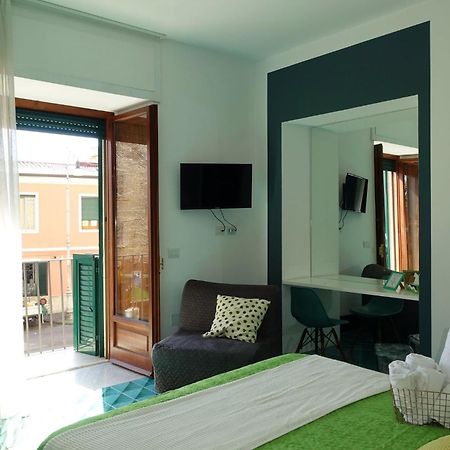 Ninina Boutique Suites Salerno Dış mekan fotoğraf