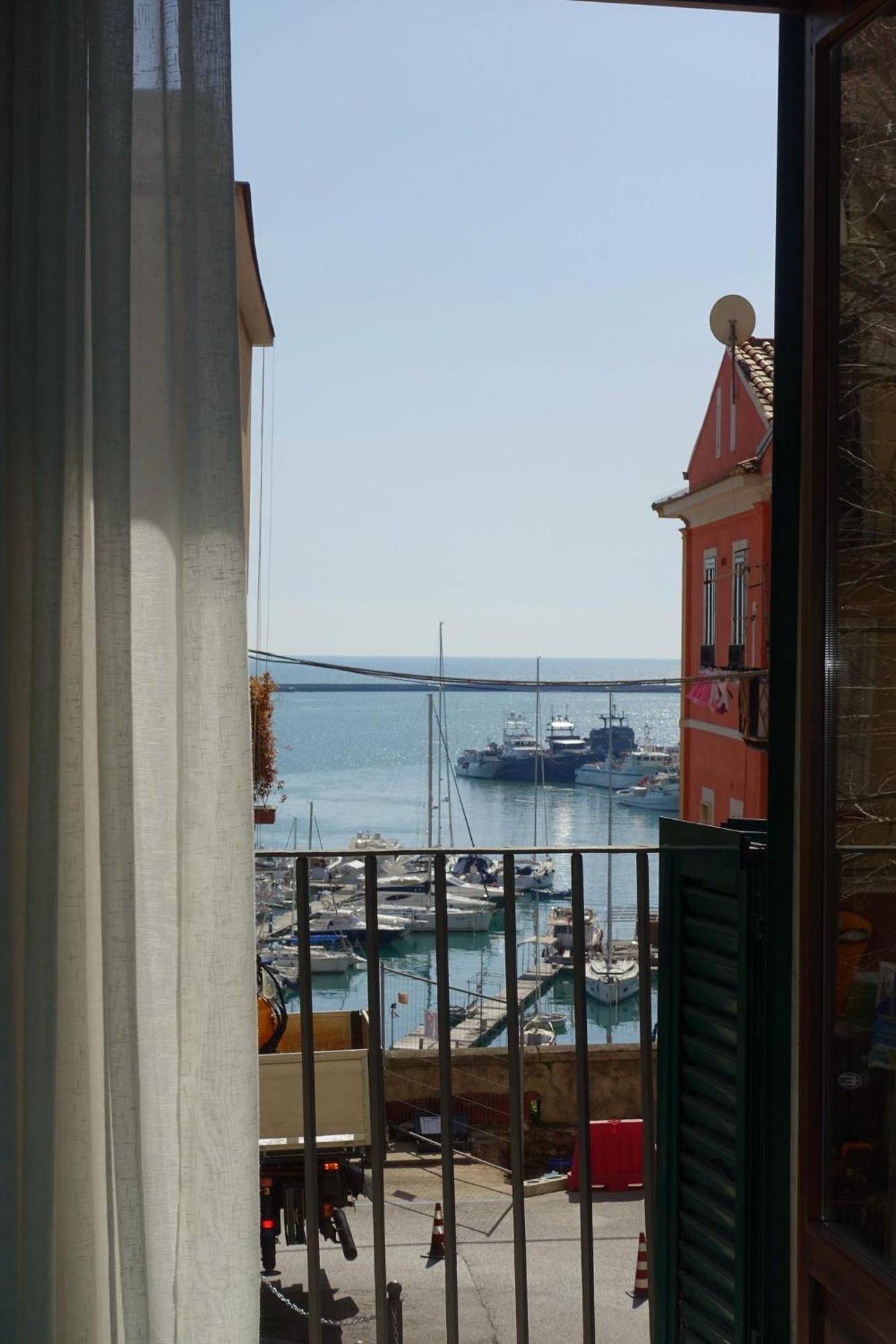 Ninina Boutique Suites Salerno Dış mekan fotoğraf